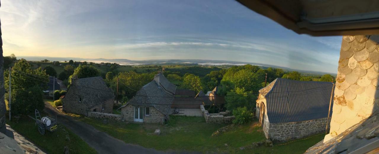 Gite Lo Soulenquo à Fonteilles Golinhac Extérieur photo